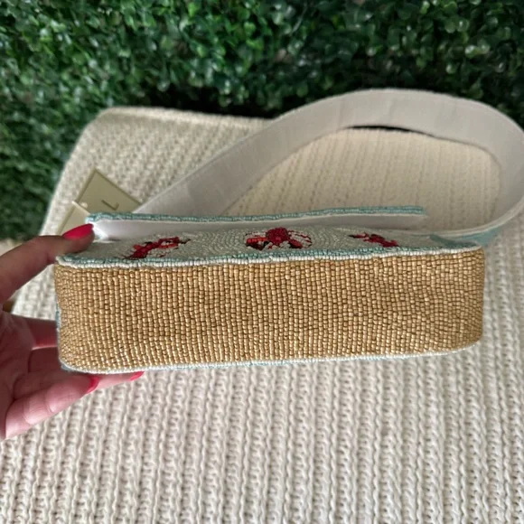 Lobster Embroidered Shoulder Bag - White and Red - Picture 6 of 11